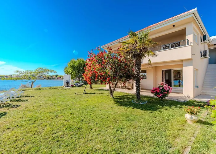 By Interhome * Privlaka (Zadar)